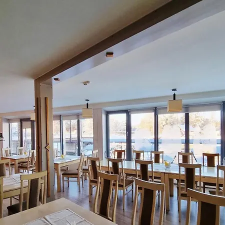 Mare & Restaurant 2* Roja
