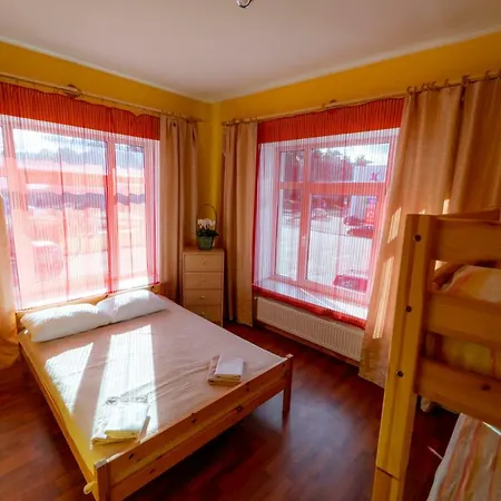Mare & Restaurant Otel Roja